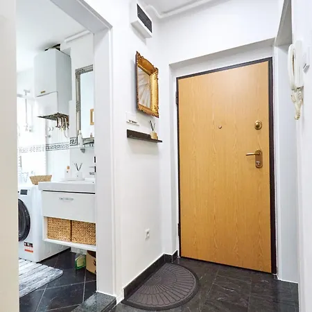 Old Town Elegance Apartamento *